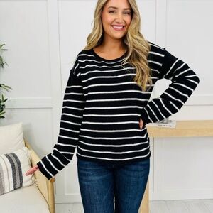 LovLov Black White Striped Knit Crewneck Sweater Size Large